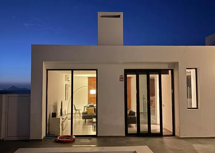 Casa Blanca - A Avec Piscine Privee וילה