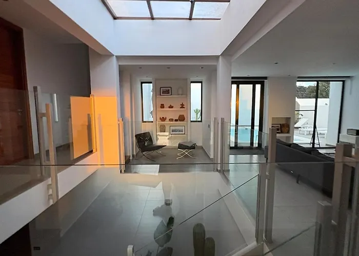 Casa Blanca - A Avec Piscine Privee טגיסי