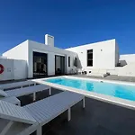 Casa Blanca - A Avec Piscine Privee * Teguise (Lanzarote)
