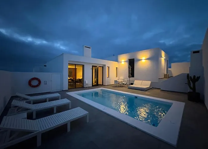 Вилла Casa Blanca - A Avec Piscine Privee