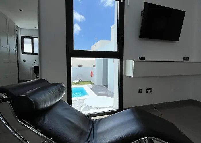 Casa Blanca - A Avec Piscine Privee Willa