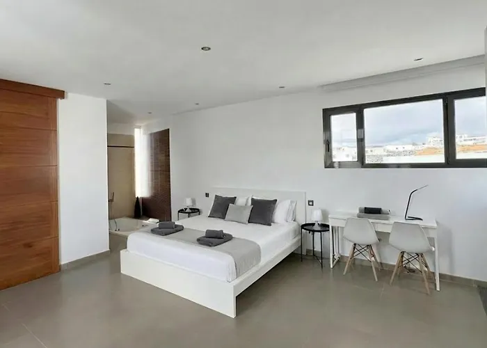 Casa Blanca - A Avec Piscine Privee * Teguise (Lanzarote)